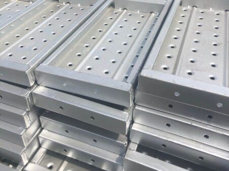 Galvanized-Metal-Decking-Board-for-Scaffolding-Safety-1